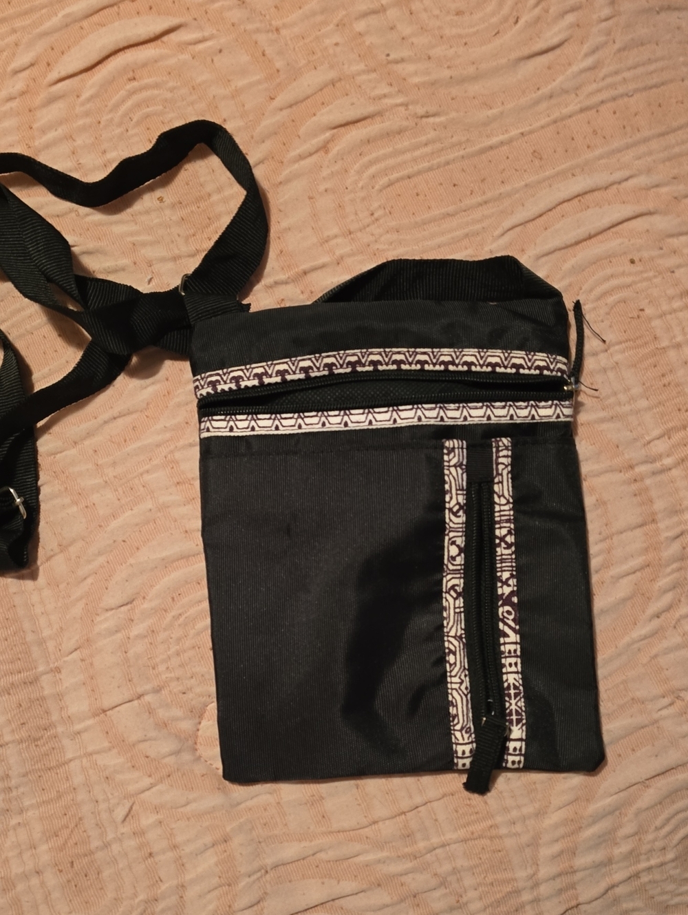 Canyon Sky Crossbody Purse – Black